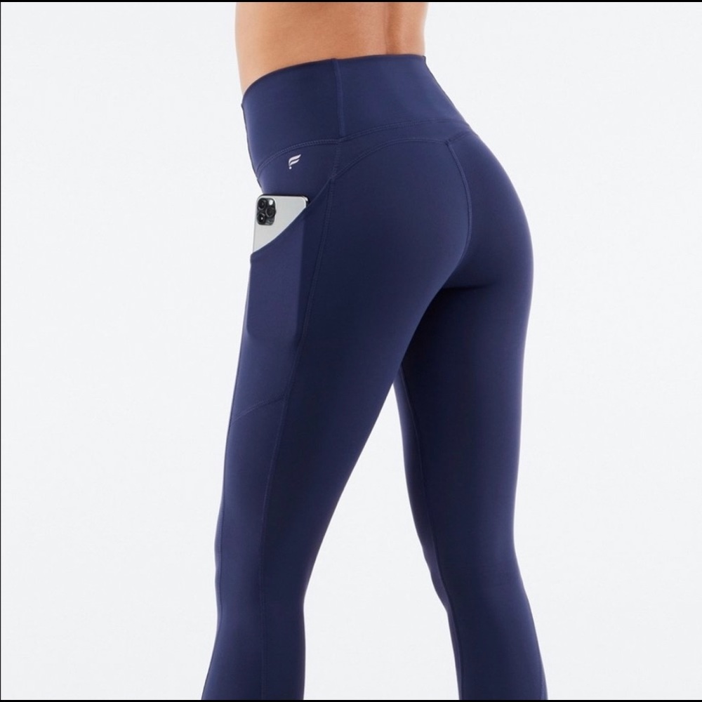 Fabletics pureluxe navy pocket leggings small 7/8